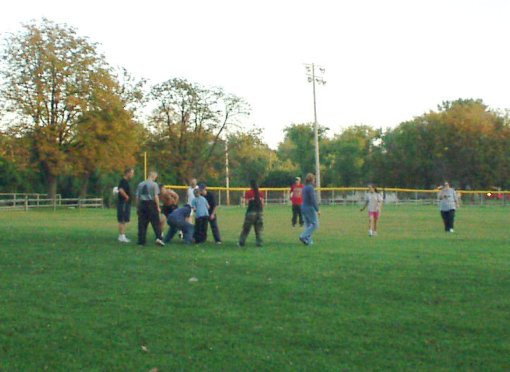 family playing at the park (37893 bytes)